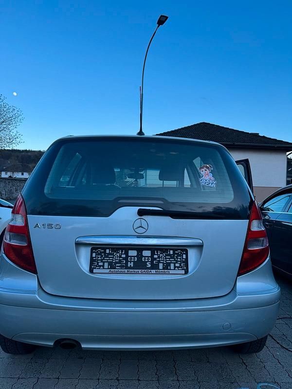 Gebraucht Mercedes A150 95 PS (69 kW) 2007 Grau Kleinwagen