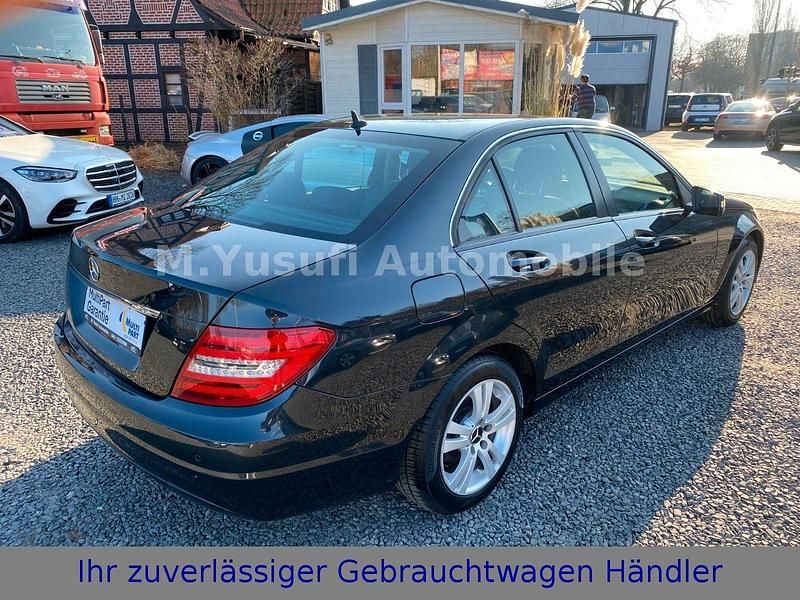 Gebraucht Mercedes C180 120 PS (88 kW) 2013 Grau Limousine