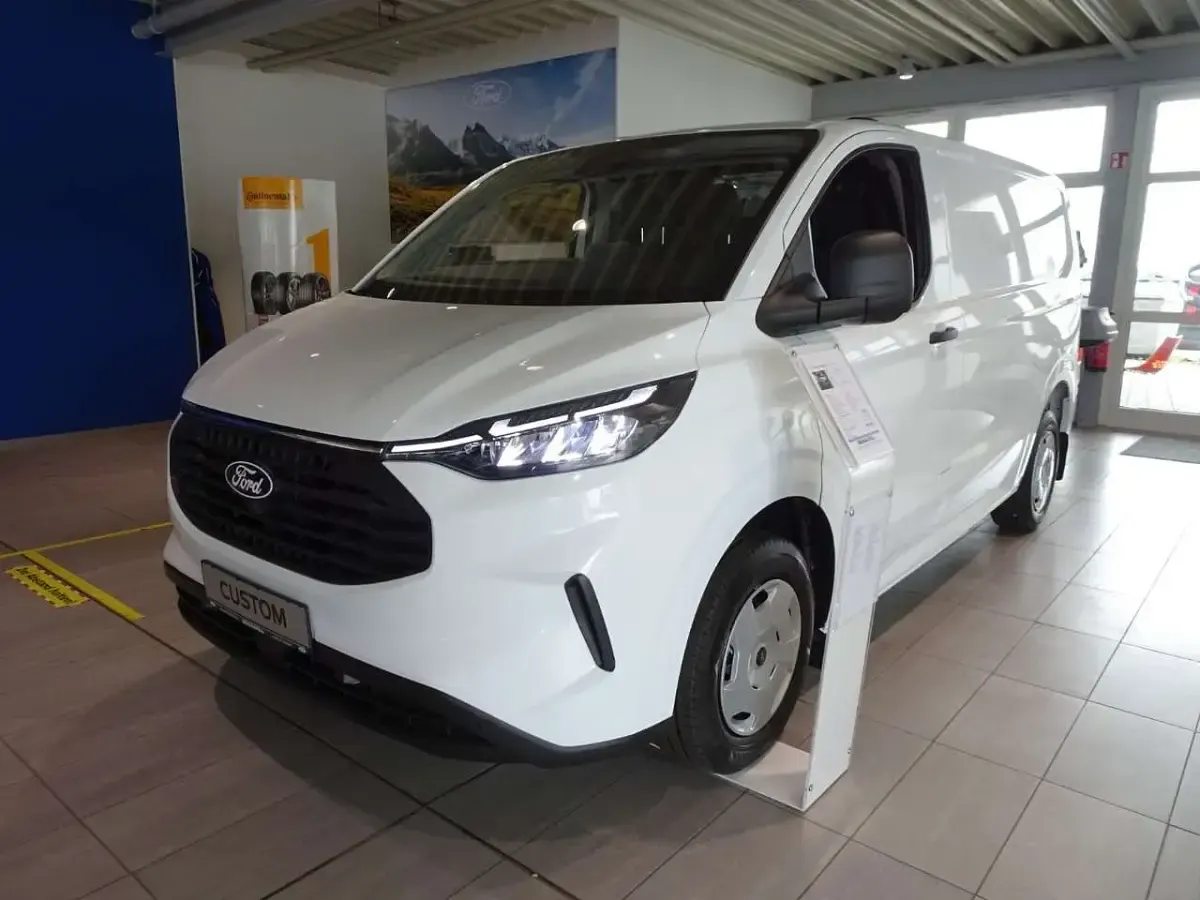 Neu Ford Transit Custom Trend 136 PS (100 kW) 2026 Weiß Van