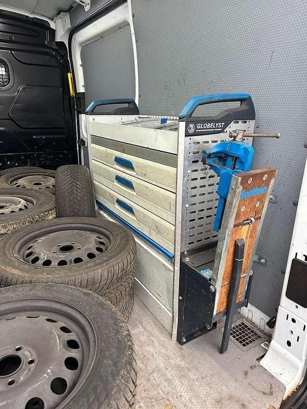 Gebraucht Ford Transit Trend 170 PS (125 kW) 2019 Frostweiß Van / Kleinbus