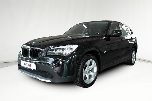 Gebraucht BMW X1 184 PS (135 kW) 2012 Schwarz metallic SUV