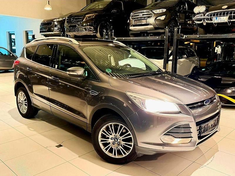 Gebraucht Ford Kuga Titanium 140 PS (102 kW) 2013 Grau SUV