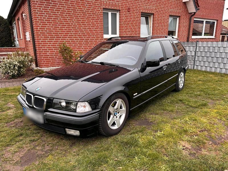 Gebraucht BMW 323 170 PS (125 kW) 1999 Schwarz Kombi