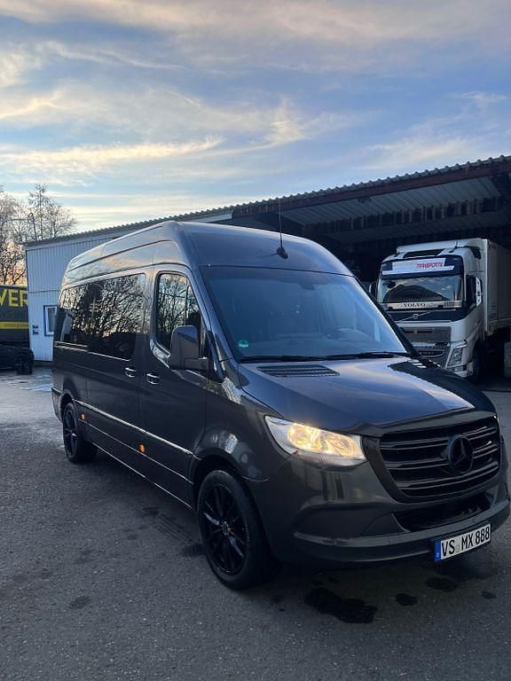 Gebraucht Mercedes Sprinter 162 PS (119 kW) 2018 Grau Van