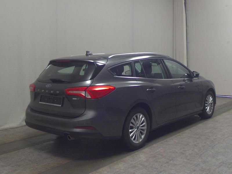 Gebraucht Ford Focus Titanium 125 PS (91 kW) 2021 Grau Kombi