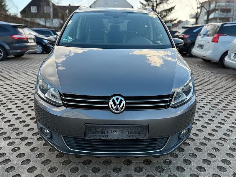 Second-hand VW Touran 105 CP (77 kW) 2013 Gri Monovolum