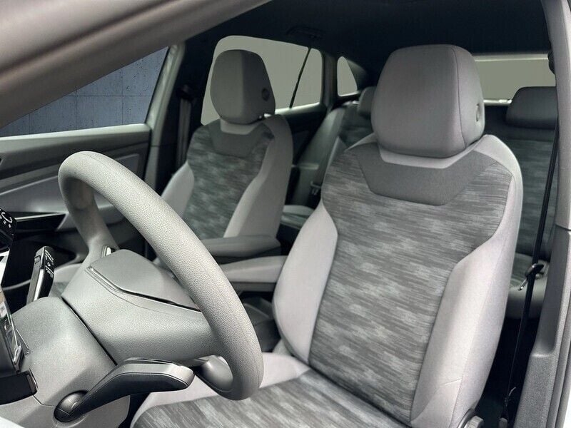 Gebraucht VW ID.4 Pro Performance 150 kW (204 PS) 2023 Grau SUV