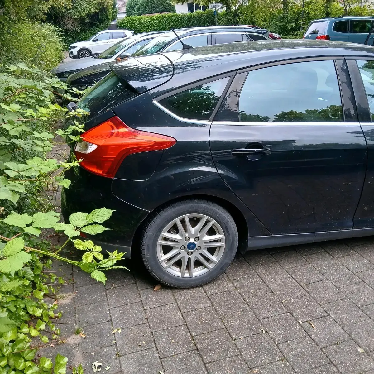 Gebraucht Ford Focus 200 PS (147 kW) 2012 Schwarz Limousine