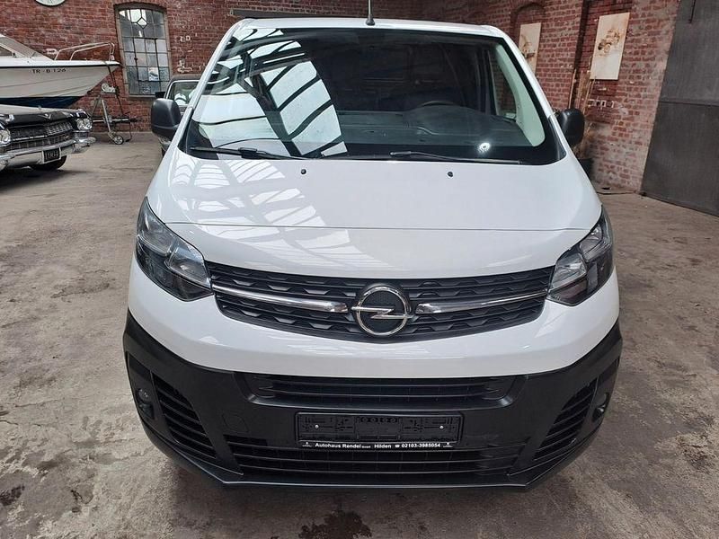 Gebraucht Opel Vivaro 144 PS (105 kW) 2021 Weiß Van / Kleinbus
