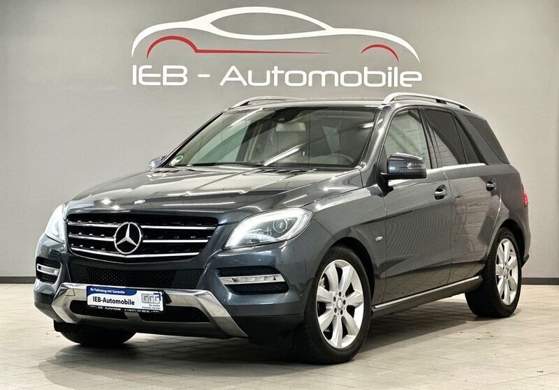 Grau Gebraucht 2012 Mercedes ML350 SUV | 17.990 € (Fairer Preis) - Bild 1/4