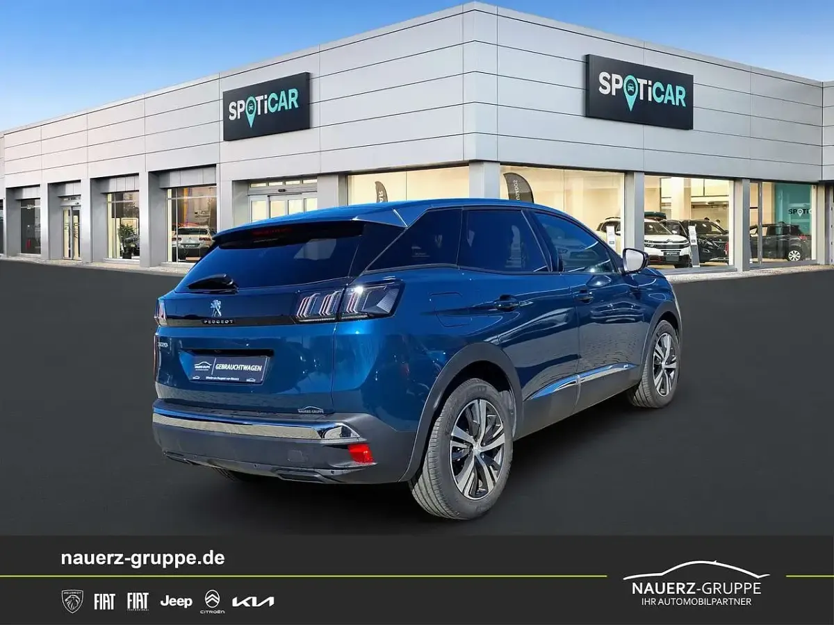 Gebraucht Peugeot 3008 Allure 136 PS (100 kW) 2024 Blau celebes/metallic SUV