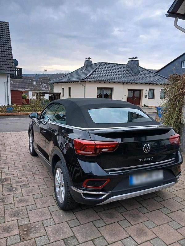 Gebraucht VW T-Roc Cabriolet 110 PS (80 kW) 2024 Schwarz Cabrio