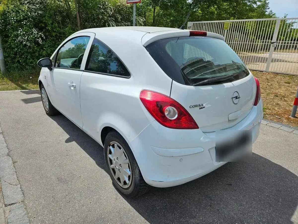 Brugt Opel Corsa 80 HK (58 kW) 2009 Hvid Hatchback