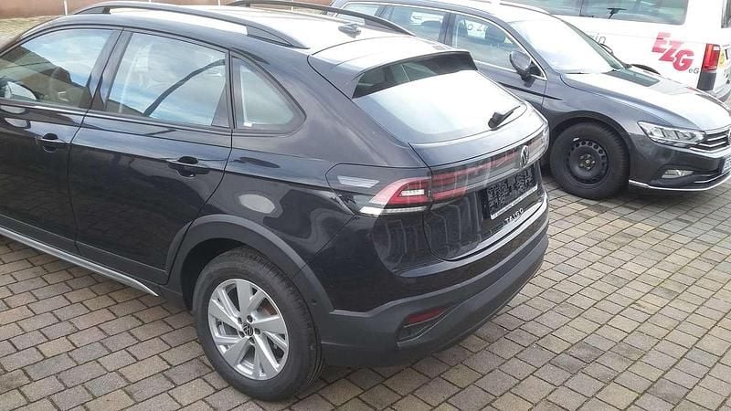 Gebraucht VW Taigo 110 PS (80 kW) 2023 Deep black perleffekt SUV