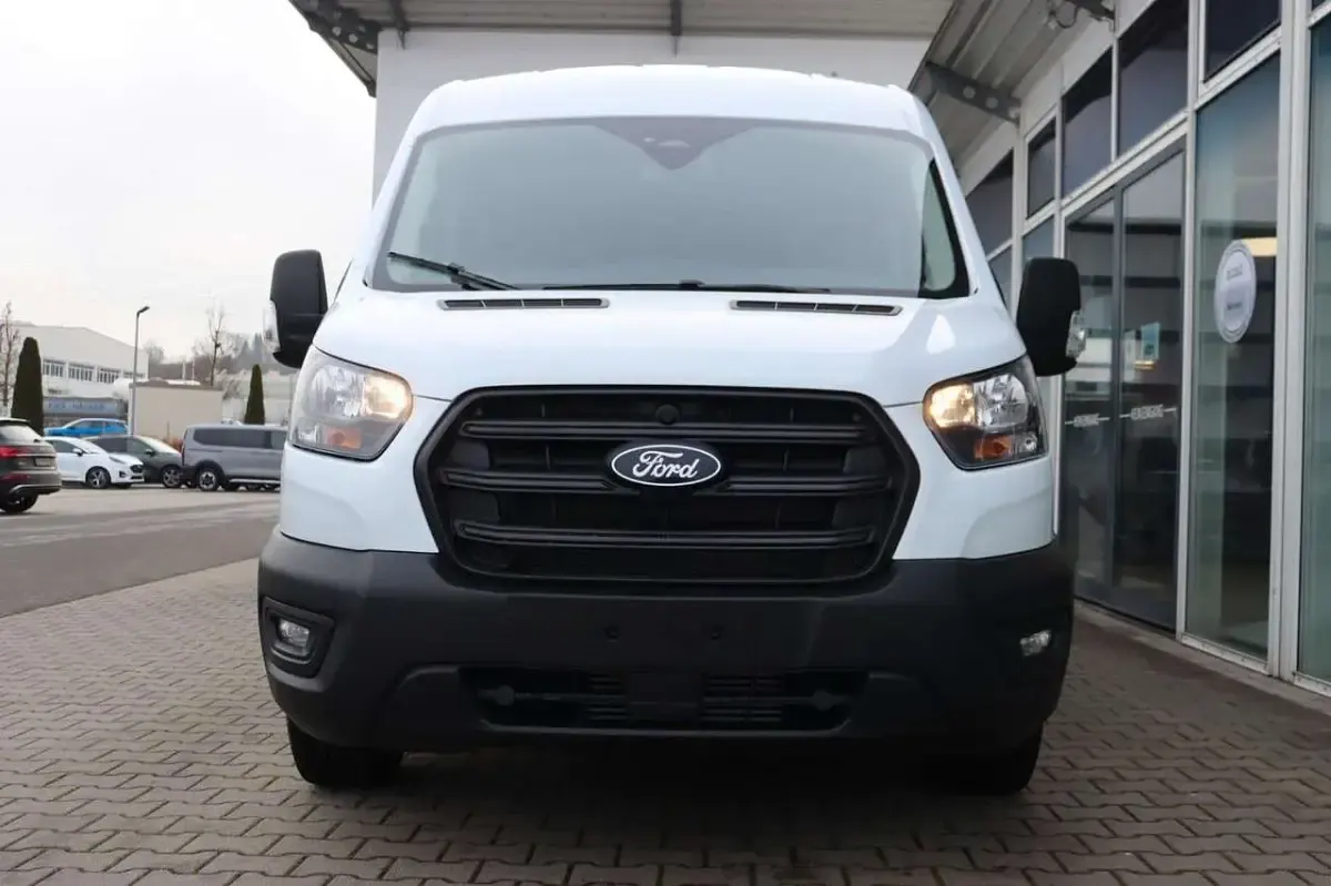 Ny Ford Transit Trend 131 HK (96 kW) 2026 Hvid Stationcar
