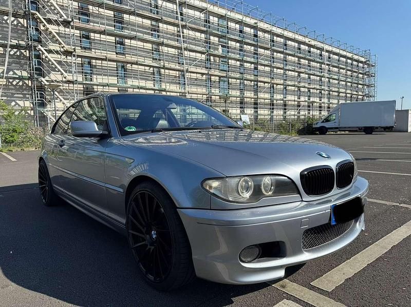 Grau Gebraucht 2003 BMW 320 Coupé | 4.499 € (Fairer Preis) - Bild 1/4