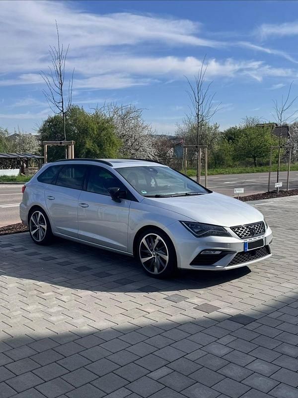 Gebraucht Seat Leon 4Drive 300 PS (220 kW) 2017 Silber Kombi