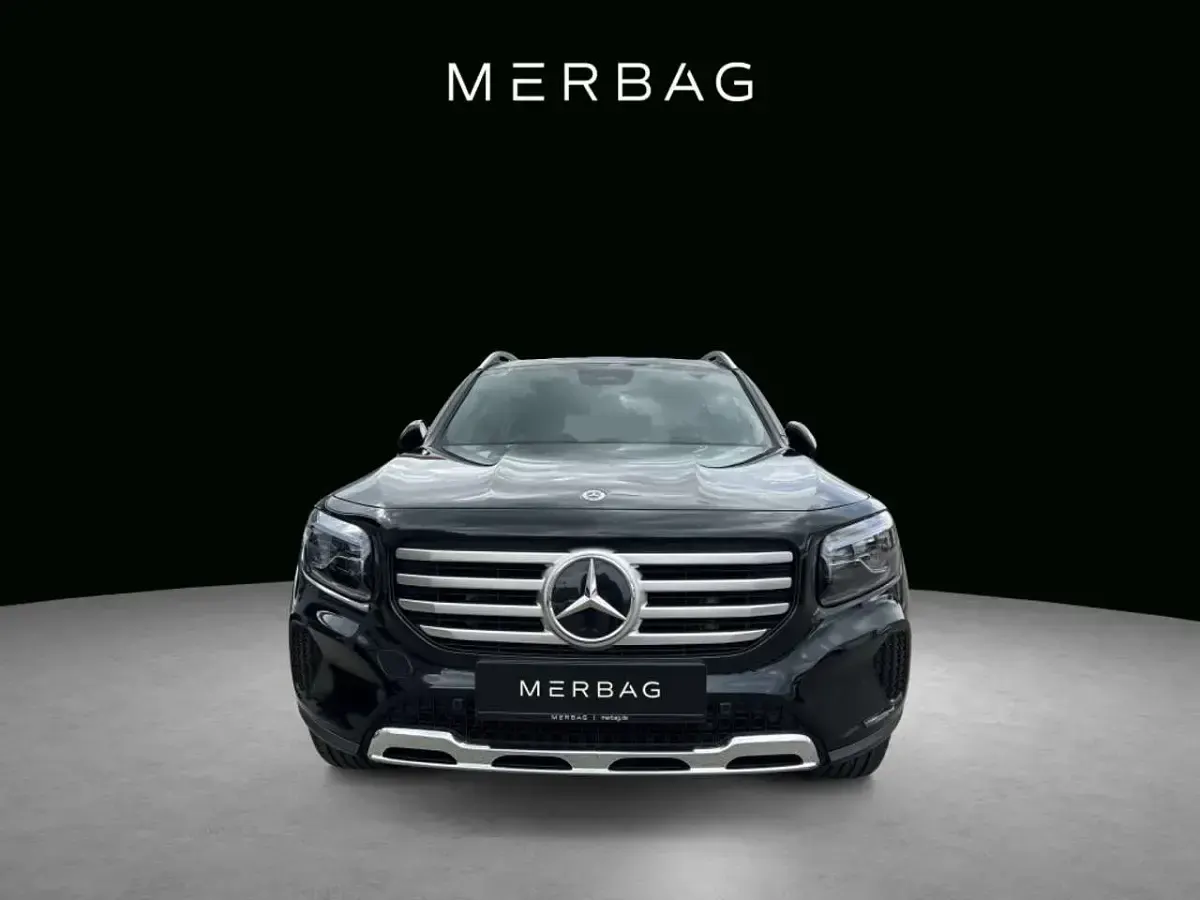 Gebraucht Mercedes GLB250 224 PS (164 kW) 2025 Metalliclack kosmosschwarz SUV