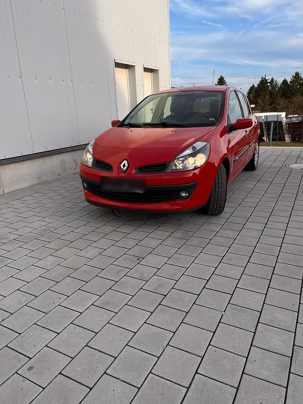 Gebraucht Renault Clio II 88 PS (64 kW) 2006 Rot Kleinwagen