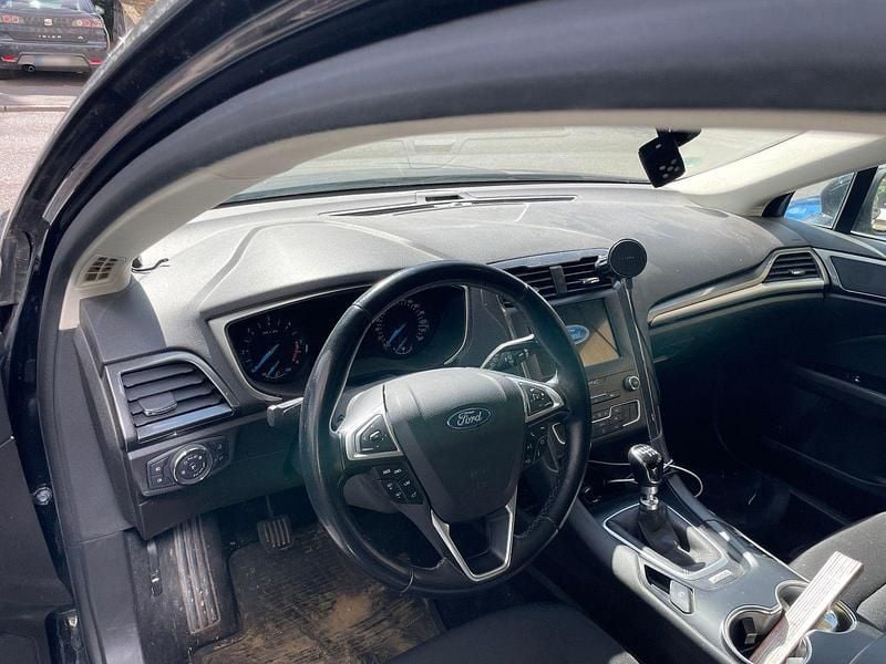 Gebraucht Ford Mondeo Business Edition 150 PS (110 kW) 2019 Schwarz Kombi