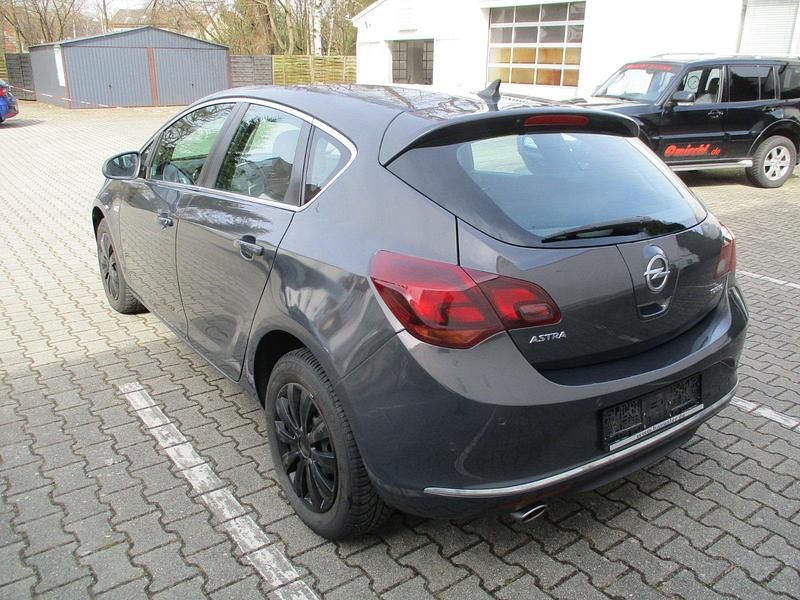 Gebraucht Opel Astra Excellence 140 PS (102 kW) 2015 Grau Limousine