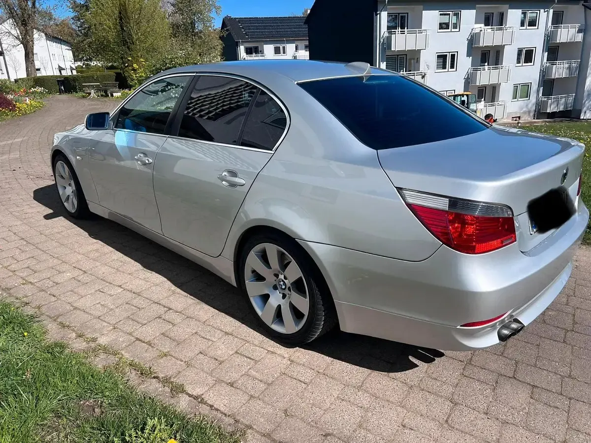 Gebraucht BMW 520 170 PS (125 kW) 2003 Grau Limousine