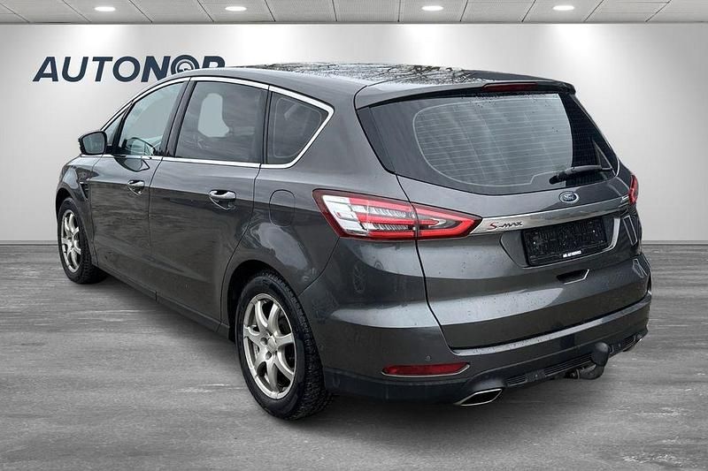 Gebraucht Ford S-MAX Titanium 179 PS (131 kW) 2016 Grau Van / Kleinbus
