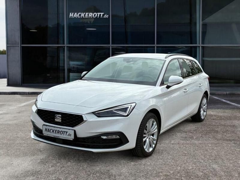 Weiss Gebraucht 2024 Seat Leon | 25.960 € (Guter Preis) - Bild 1/4