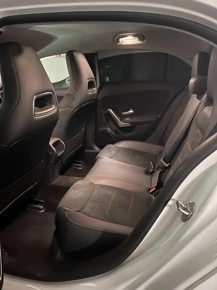 Gebraucht Mercedes A180 AMG line 116 PS (85 kW) 2020 Limousine