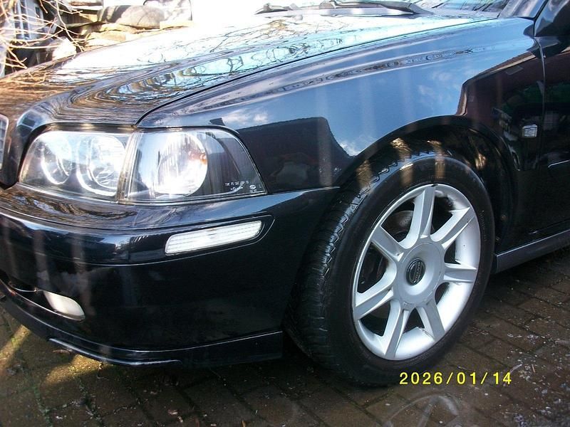 Gebraucht Volvo V40 163 PS (119 kW) 2003 Schwarz Kombi