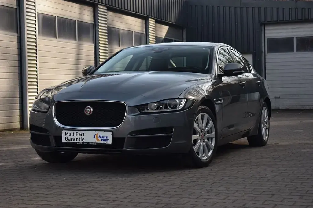 Brugt Jaguar XE Prestige 179 HK (131 kW) 2017 Sedan