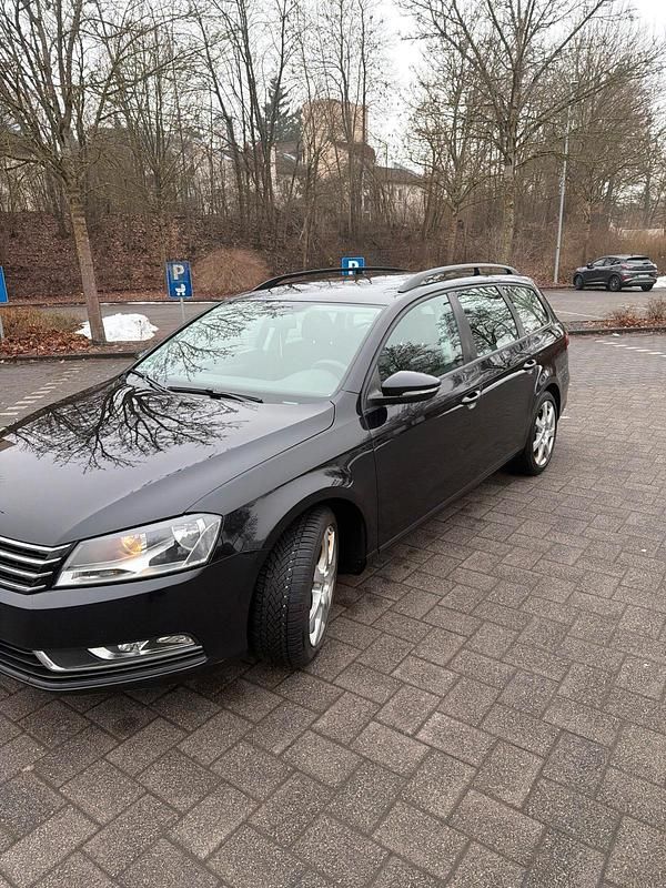 Gebraucht VW Passat 140 PS (102 kW) 2014 Schwarz Kombi