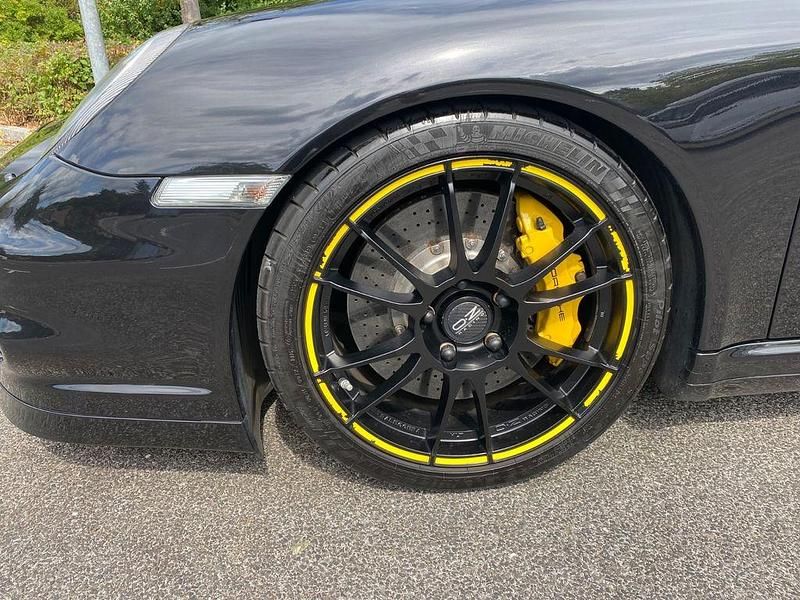 Schwarz Gebraucht 2007 Porsche 997 Turbo Coupé | 103.103 € (Teuer) - Bild 1/4