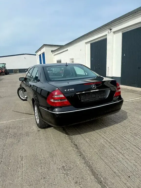 Gebraucht Mercedes 200 163 PS (119 kW) 2005 Schwarz Limousine