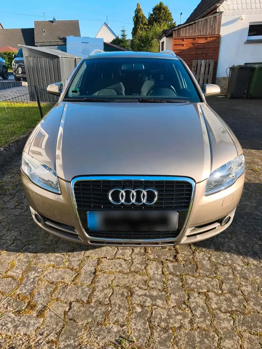 Używany Audi A4 170 KM (125 kW) 2008 Żółty Kombi