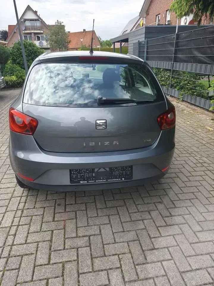 Gebraucht Seat Ibiza Stylance 90 PS (66 kW) 2015 Grau Kleinwagen