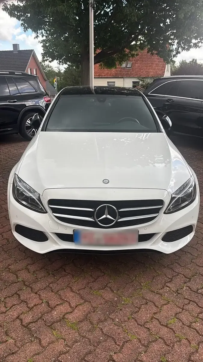 Gebraucht Mercedes C200 184 PS (135 kW) 2016 Weiß Limousine