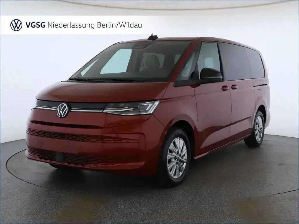 Gebraucht VW Multivan Life 150 PS (110 kW) 2025 Rot Van / Kleinbus