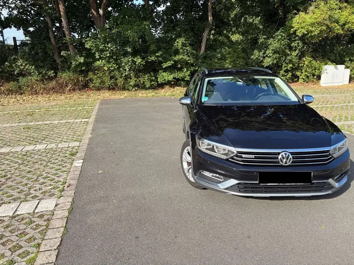 Gebraucht VW Passat Alltrack 190 PS (139 kW) 2018 Schwarz Kombi