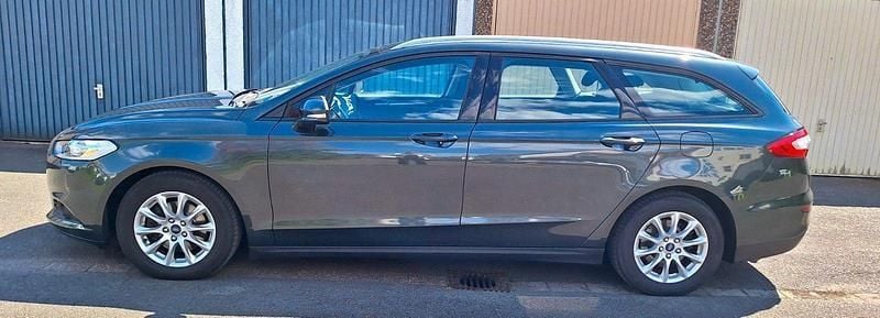 Grün Gebraucht 2016 Ford Mondeo Business Edition Kombi | 10.900 € (Guter Preis) - Bild 1/4
