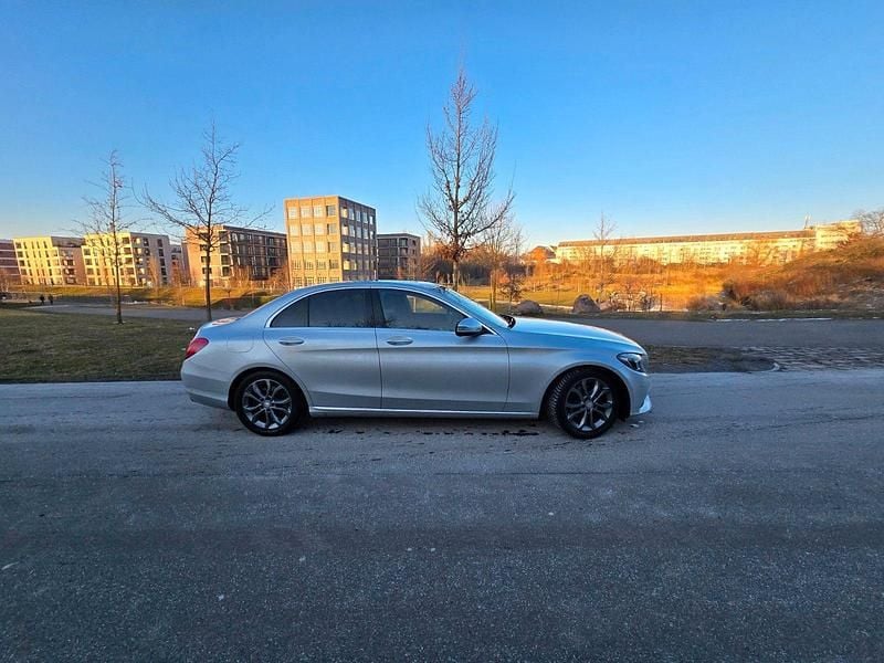 Gebraucht Mercedes C180 116 PS (85 kW) 2016 Silber Limousine