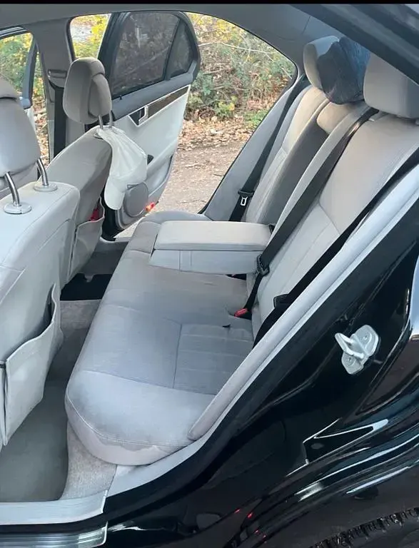 Gebraucht Mercedes 220 170 PS (125 kW) 2009 Schwarz Limousine