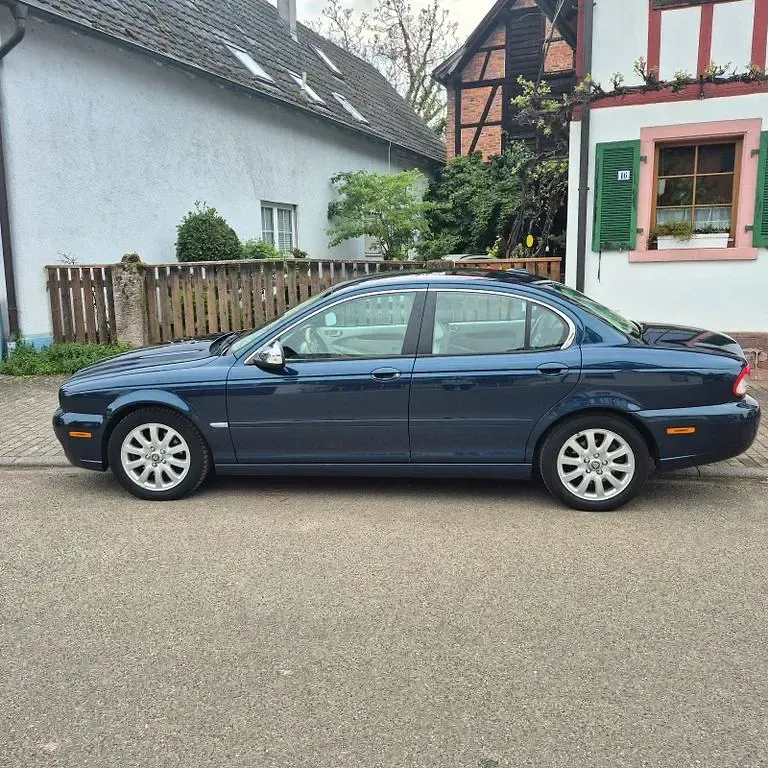 Begagnad Jaguar X-type Executive 145 HK (106 kW) 2008 Sedan