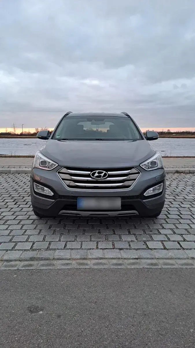 Gebraucht Hyundai Santa Fe Premium 197 PS (144 kW) 2016 Grau SUV