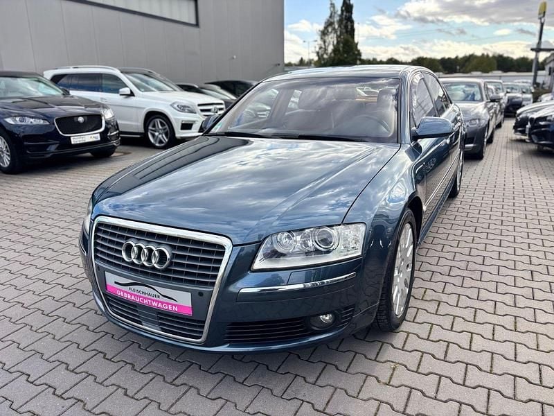 Blau Gebraucht 2005 Audi A8 Sport Limousine | 7.500 € (Fairer Preis) - Bild 1/4