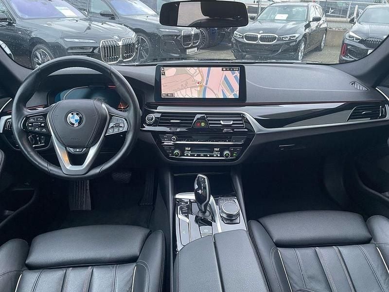 Gebraucht BMW 540 Sport Line 340 PS (250 kW) 2022 Schwarz Kombi