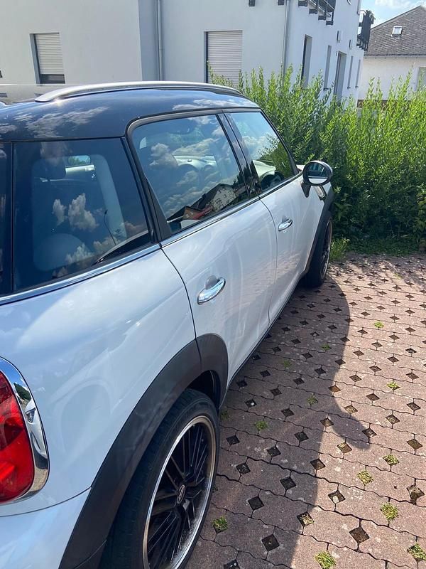 Gebraucht Mini Cooper Countryman 122 PS (89 kW) 2011 Weiß SUV