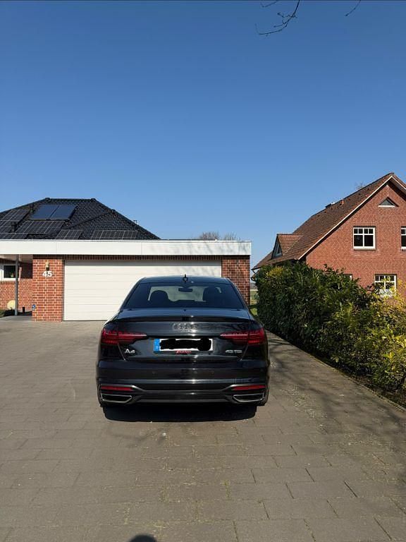 Gebraucht Audi A4 Sport 204 PS (150 kW) 2021 Schwarz Limousine