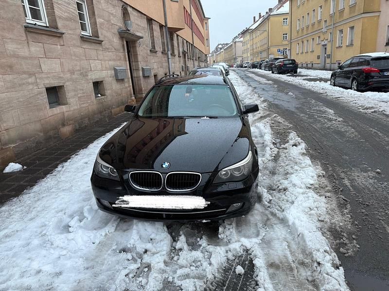 Gebraucht BMW 520 167 PS (122 kW) 2009 Schwarz Kombi