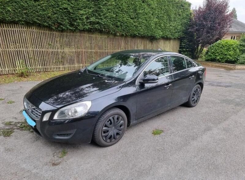 Schwarz Gebraucht 2011 Volvo S60 Limousine | 7.250 € (Guter Preis) - Bild 1/4